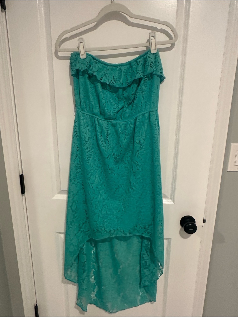 Strapless Ruffled Lace Hi-Low Dress in Teal
